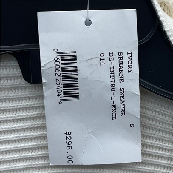 INTERMIX Breanne Cotton-Cashmere Sweater in Ivory - Picture 6 of 8